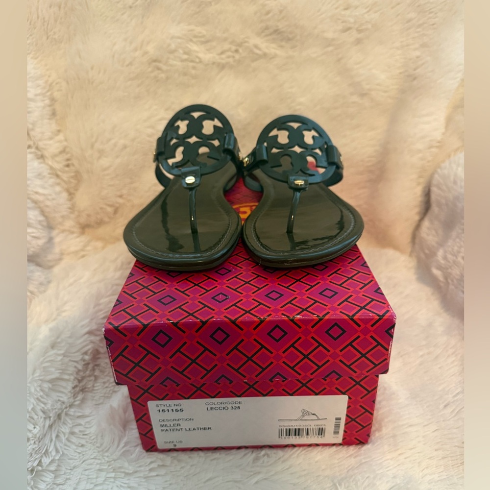 Tory Burch Miller sandals in Leccio, size 9